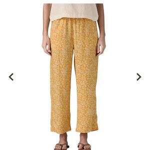 NWT Patagonia wildflower pastel Cropped Pants Sz L beeswax tan $99
